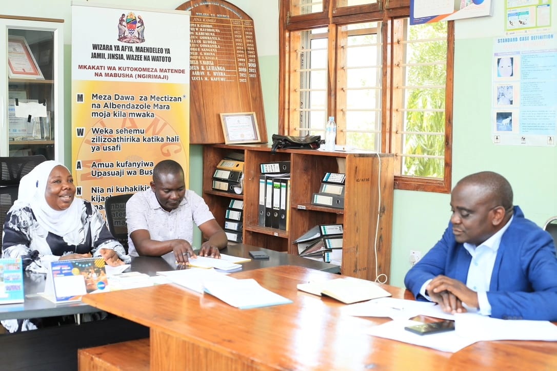 Igunga District Commissioner Hon. Sauda Salum Mtondoo Discussing the Issue with a Member of the MSD Board of Trustees, Along with Other Leaders